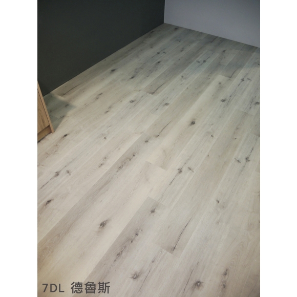 SPC 石塑卡扣防水木紋地磚