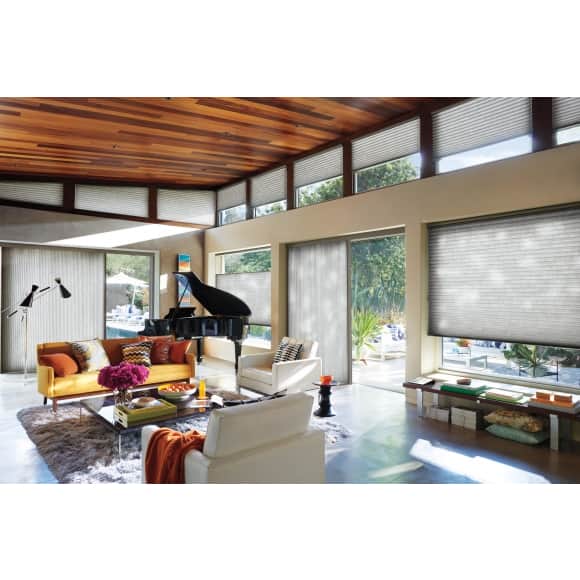 Hunter Douglas