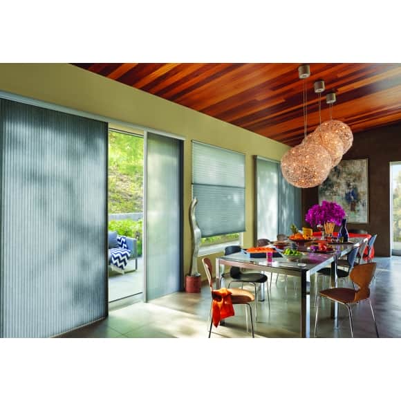 Hunter Douglas